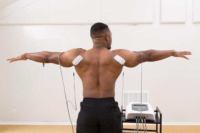 Man's back with Neubie device on it